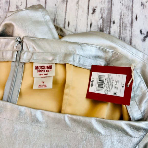 5/$25 NWT Sz 14 Faux Leather Silver Mini Skirt - Picture 6 of 8